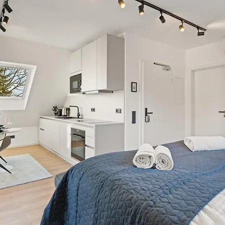 1-2 Personen - Parkplatz - Fahrradgarage - Zentrum - Kueche - Balkon - Wlan - Klima *