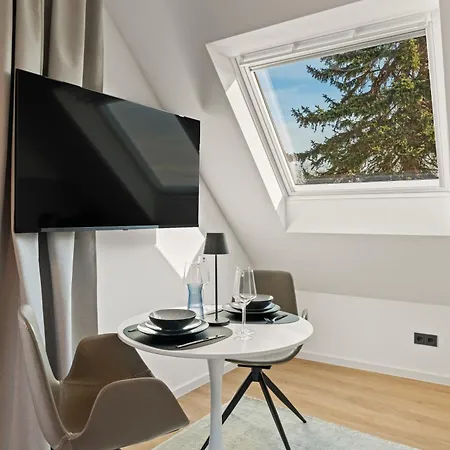 1-2 Personen - Parkplatz - Fahrradgarage - Zentrum - Kueche - Balkon - Wlan - Klima アパート