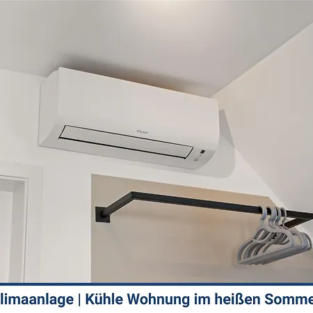 1-2 Personen - Parkplatz - Fahrradgarage - Zentrum - Kueche - Balkon - Wlan - Klima Apartment