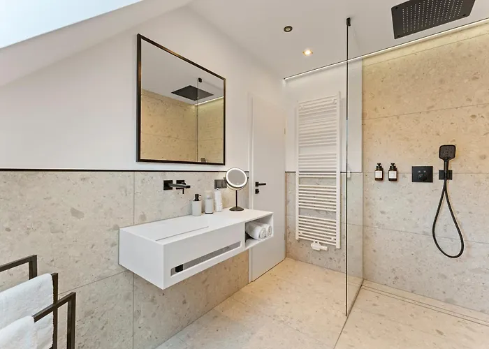 Apartamento 1-2 Personen - Parkplatz - Fahrradgarage - Zentrum - Kueche - Balkon - Wlan - Klima Sankt Martin