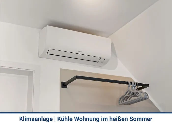 1-2 Personen - Parkplatz - Fahrradgarage - Zentrum - Kueche - Balkon - Wlan - Klima Apartamento